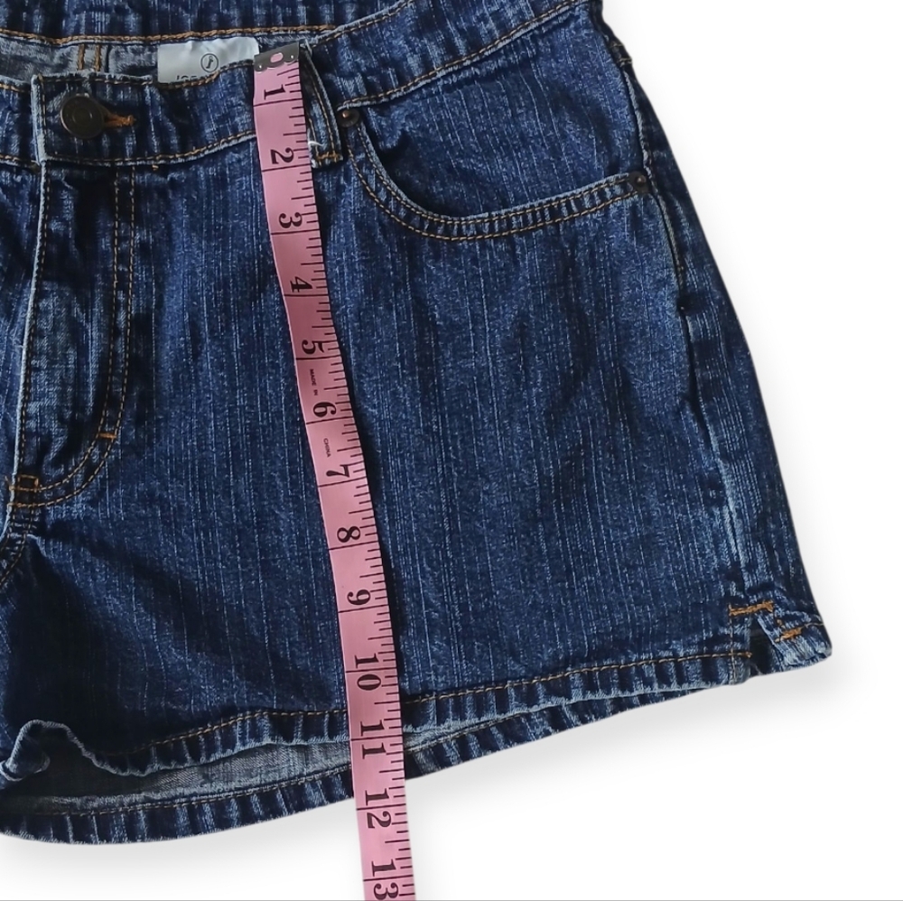 JORDACHE  AUTHENTIC JEANSWEAR WOMEN'S BLUE DENIM  SHORTS. SIZE 15/16 - Picture 11 of 16
